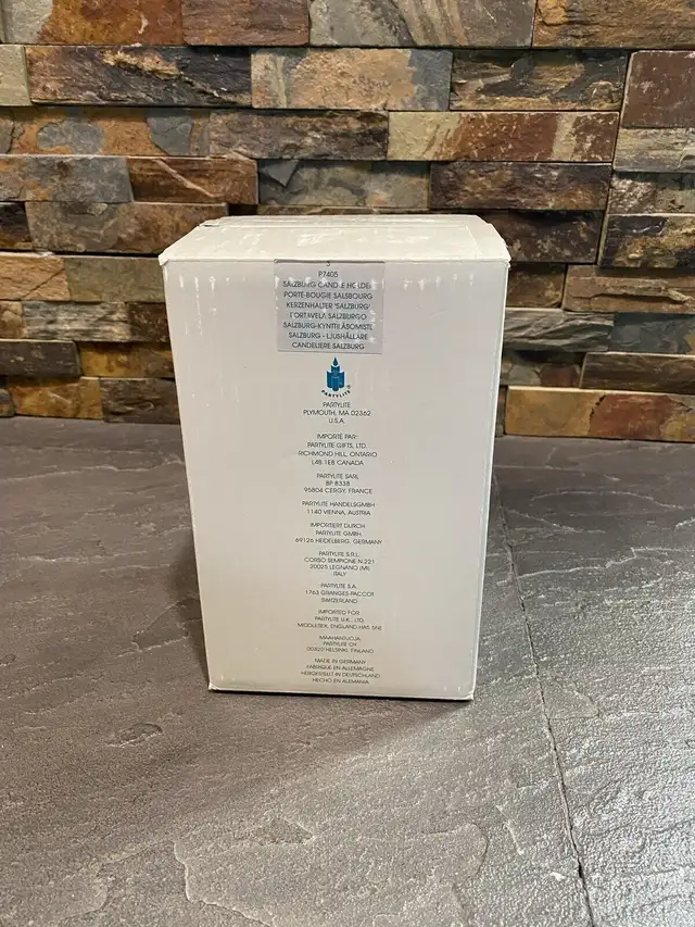 Partylite ~ Salzburg Candle Holder 24% Lead Crystal ~ Brand New! in Home Décor & Accents in Red Deer - Image 10