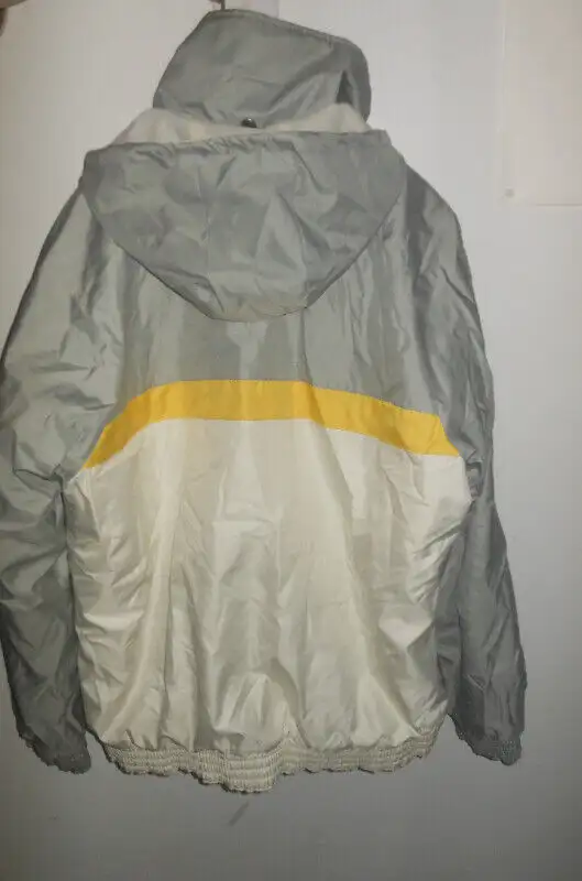 ski jackets in Men's in City of Montréal - Image 4