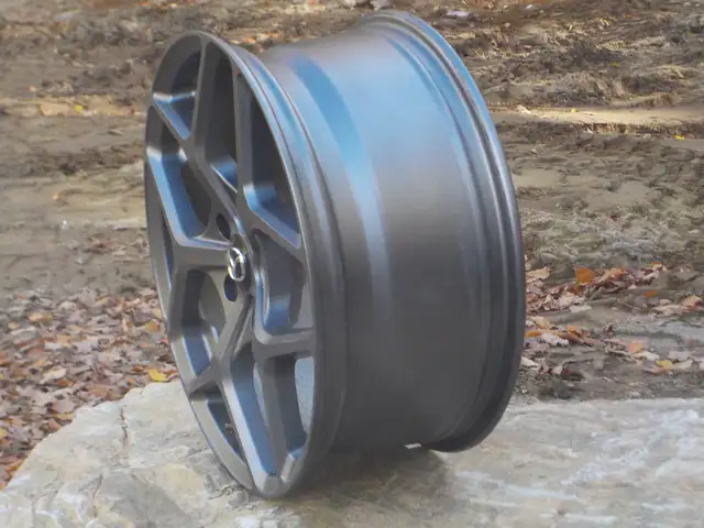 Mazda rim (1 only) in Tires & Rims in Gatineau - Image 2