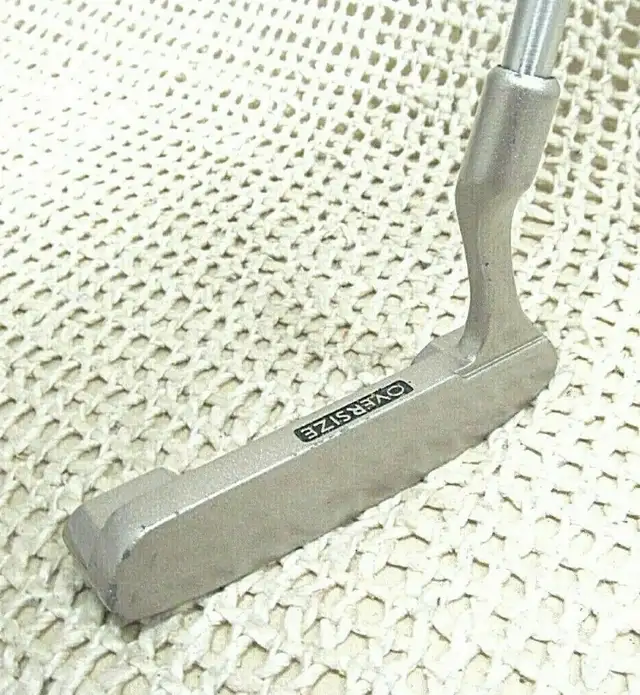 ACCULINE Tournament Series 303 Oversize Blade Putter 35 Inch RH in Golf in Regina - Image 3