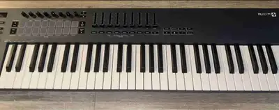 FLkey61: Clavier de contrôle midi, View more