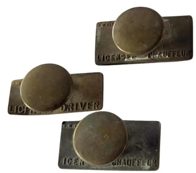3 ANTIQUE ONTARIO CHAUFFEUR TAXI LICENSE BADGES62863282531587123