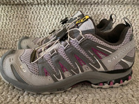 Women's Salomon XA Pro 3D Trail Runner Ortholite Insoles Size 7