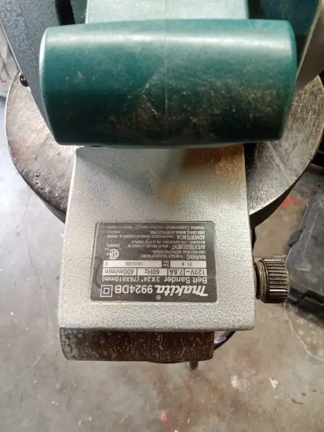 Makita belt sander in Power Tools in Calgary - Image 3