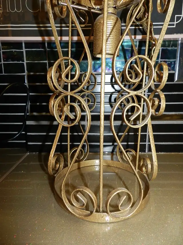 Vintage 2pc MCM Swag Scroll Iron Pendant Lights in Indoor Lighting & Fans in Oshawa / Durham Region - Image 9