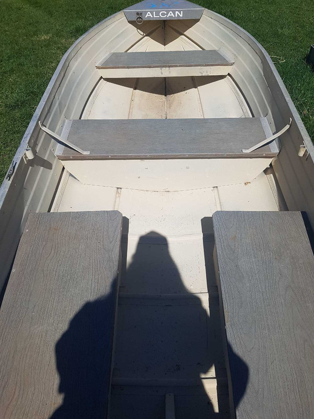 12' Aluminum Boat in Fishing, Camping & Outdoors in Kingston - Image 3