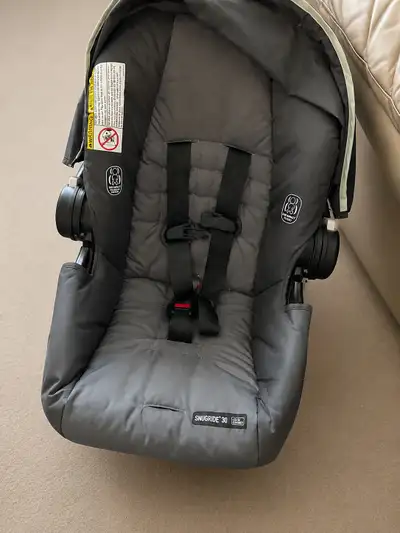 infant car seat / MANUFACTURER DATE 2025, View more