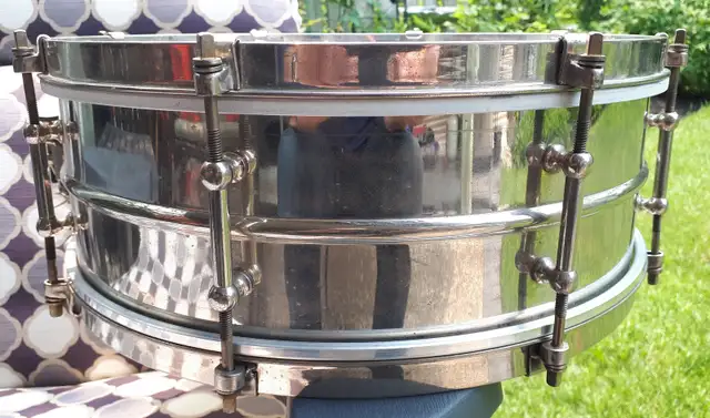 1930's Vintage Ludwig Pioneer Snare Drum. 8 Lug Brass Shell. in Drums & Percussion in Oakville / Halton Region - Image 4