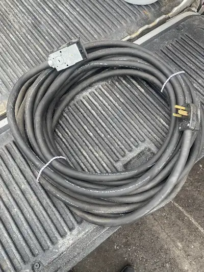 New TF Cable Flextrime Sun & Water res. FT2 CSA 3/C 6 AWG 50 W 600 Volt 3 Wire 50’ long newer used w...