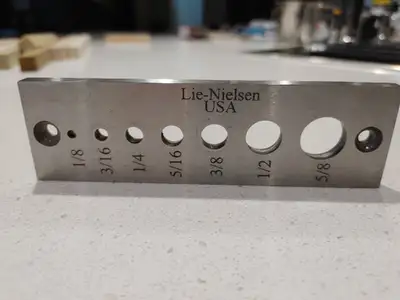 Lie-Nielsen dovetail plate - great condition, View more