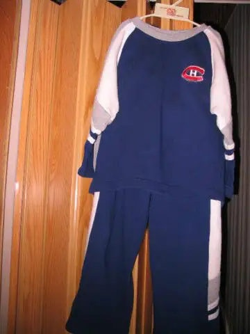 VÊTEMENTS POUR ENFANTS et ACCESSOIRES in Kids & Youth in Laval / North Shore - Image 4