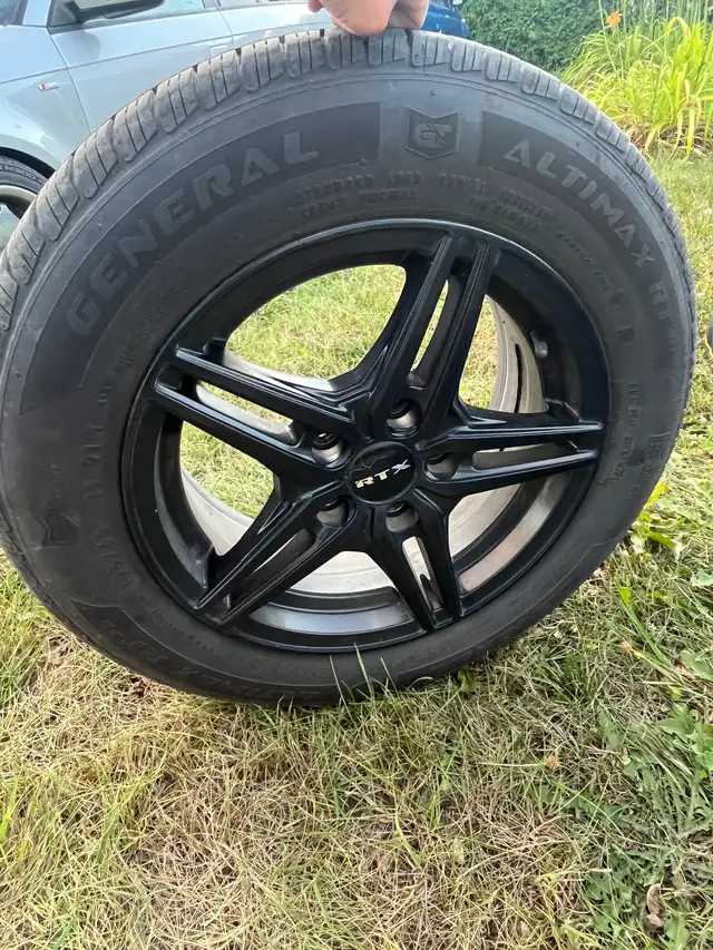 Pneus 4saisons et mags noir RTX POUR Golf 600$ in Tires & Rims in Laval / North Shore - Image 4