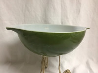 Vintage Pyrex Avocado Green 4qt Glass 10.5" Bowl