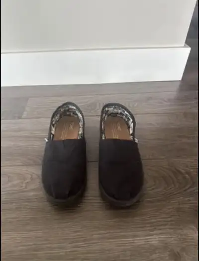 Girls Toms Classic Shoes Black , View more