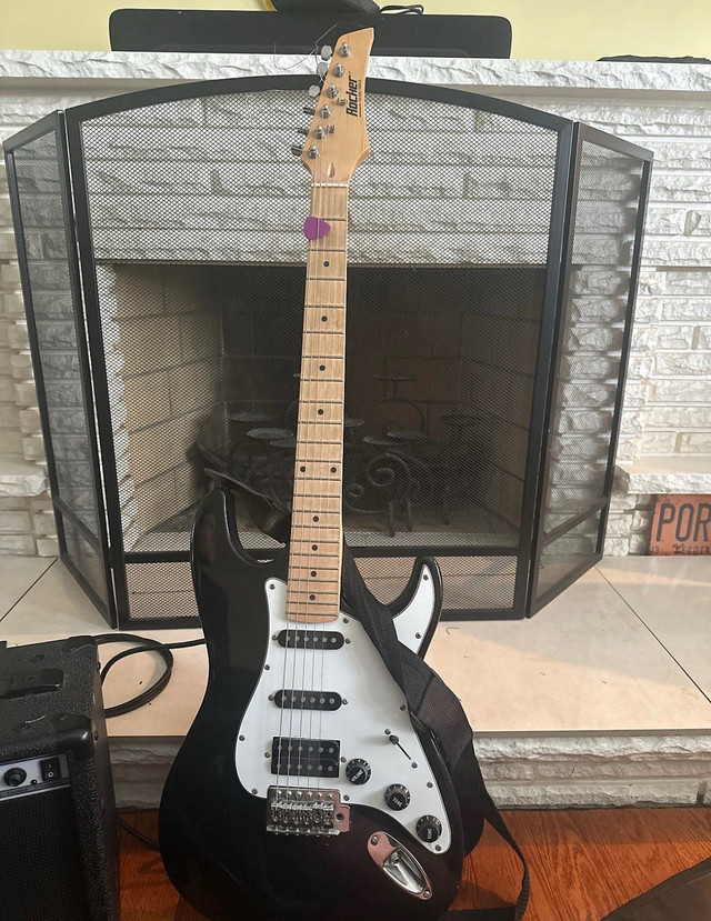 Rocker Music tools Electric Guitar and RG-100 2012 - Black and w in Guitars in Mississauga / Peel Region - Image 3