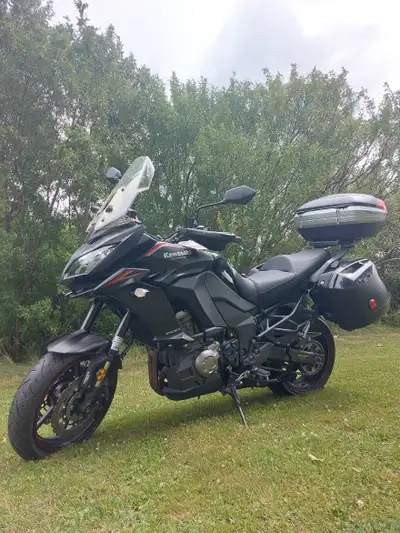 2017 Kawasaki Versys 1000 cc. Bike works perfectly. No issues. fresh oil change. Heated grips, usb c...