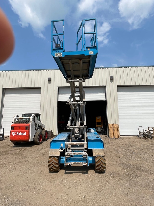 Skyjack and Genie scissor lifts for sale! Heavy Equipment Red Deer Kijiji