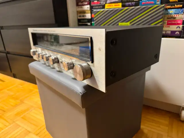 Vintage Silver Face Kenwood KR-4070 Stereo Receiver Sounds Great in General Electronics in City of Toronto - Image 6