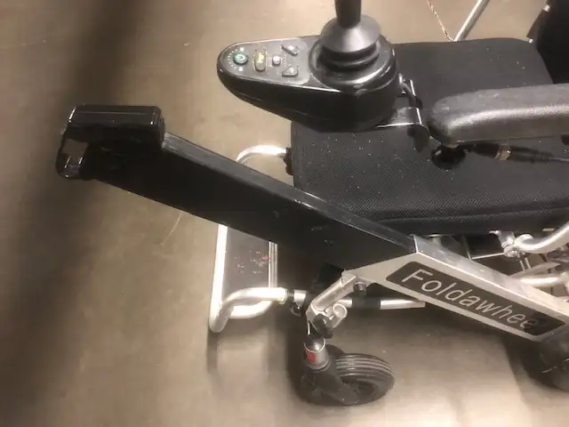 Power wheel chair that folds up62863282050562123
