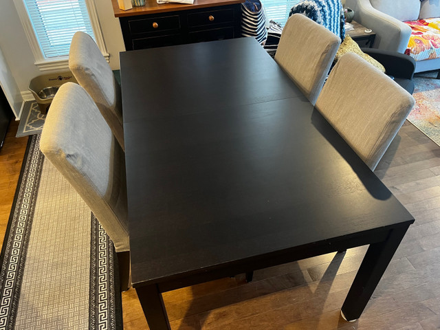 Dining table with 10 chairs | Dining Tables & Sets | Ottawa | Kijiji