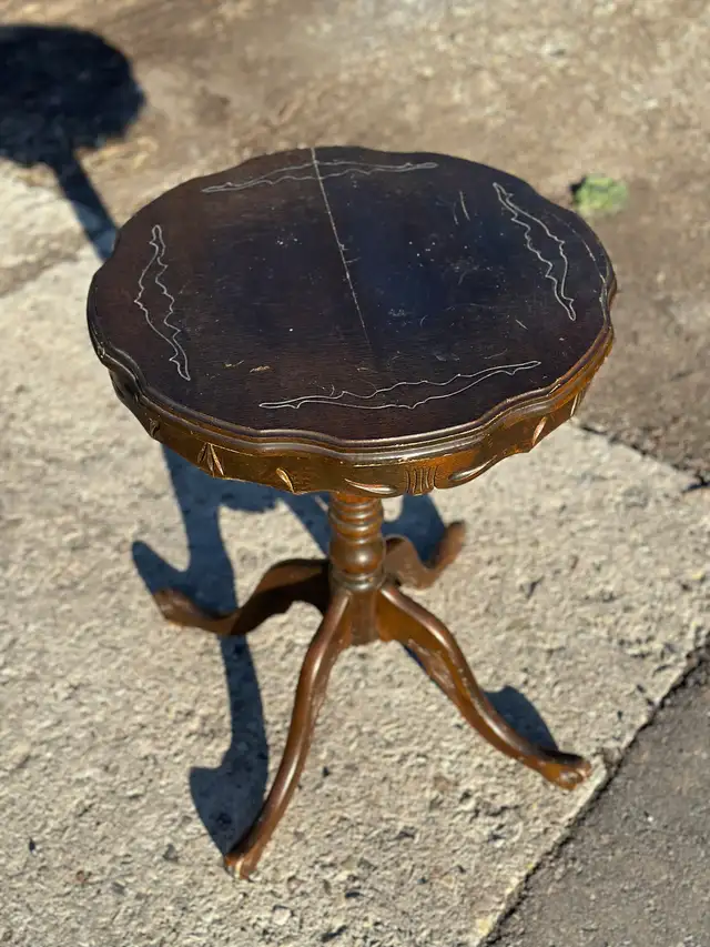 Vintage Pedestal Side Table