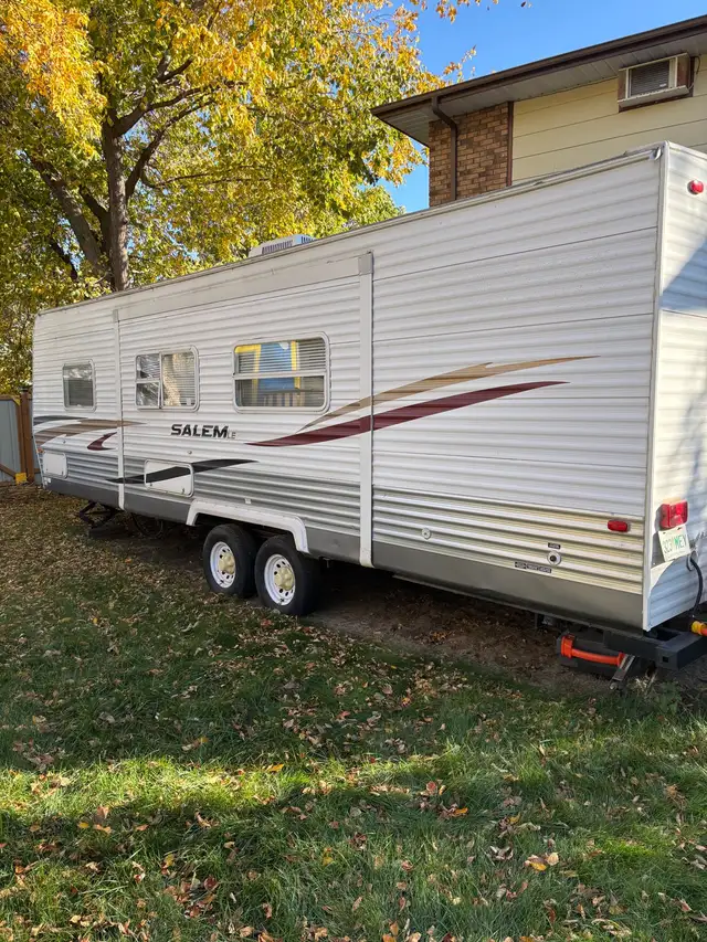 30 ft camper in Travel Trailers & Campers in Regina - Image 2
