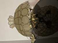 Hanging vintage chandelier / luminaire suspendu