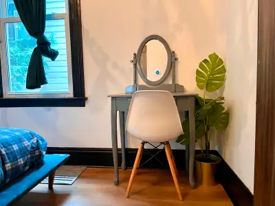 4B/1BA Charming Fully Furnished House - Utilities/Internet Incl.