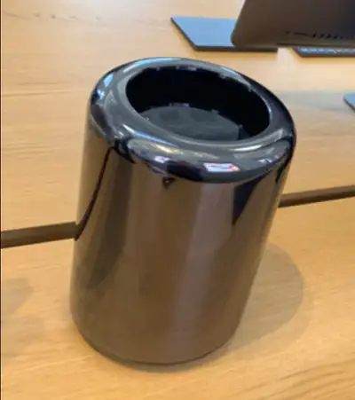 Apple MacPro model 2013, View more