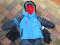 Toddler boys (brand new) size 3 snowsuit w/accessories