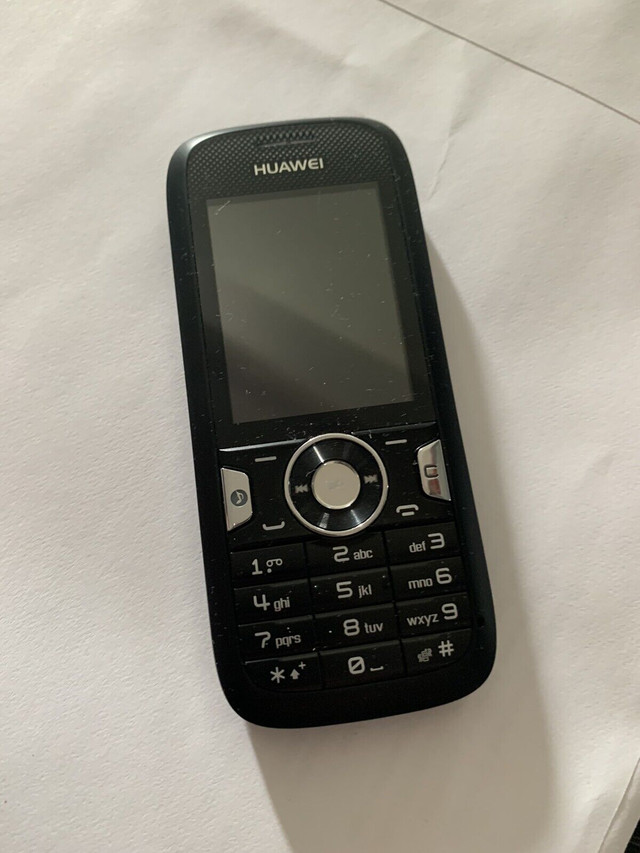 Huawei classic feature phone - like new condition in Cell Phones in City of Toronto