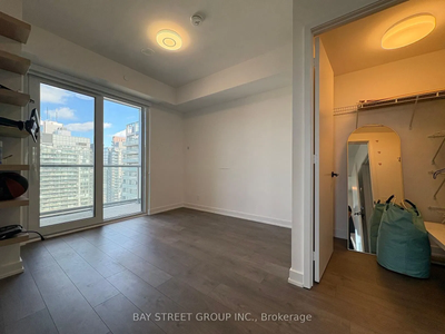 Roommate Wanted! I am looking for a roommate to take over the Primary Bedroom Suite in this awesome...