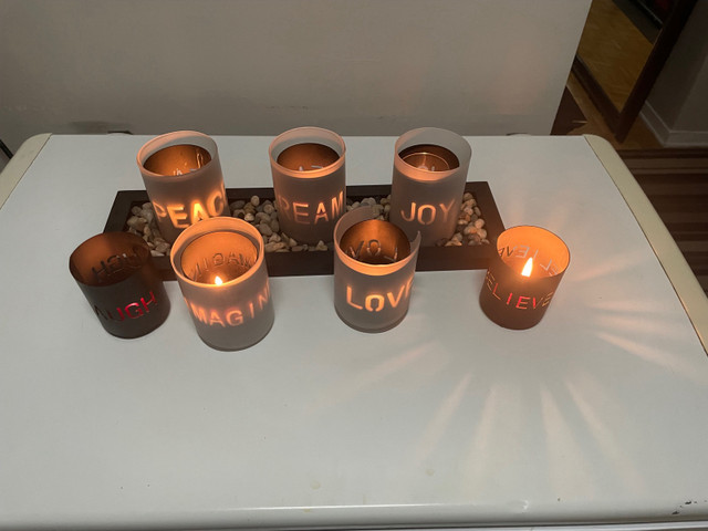Inspirational Candle Holders, tray and pebbles in Home Décor & Accents in City of Toronto - Image 2