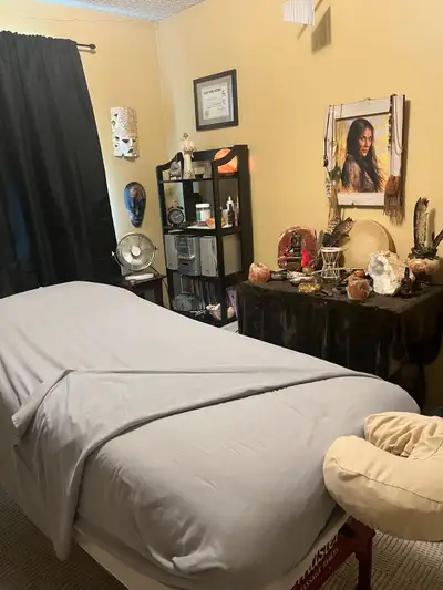 Treat yourself to a very relaxing massage with the cold weather approaching. I have 25 years Experie...