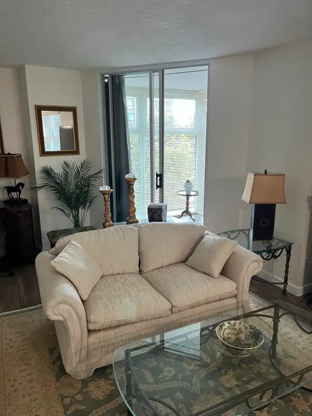 Yaletown Condo for Rent in Long Term Rentals in Vancouver - Image 4