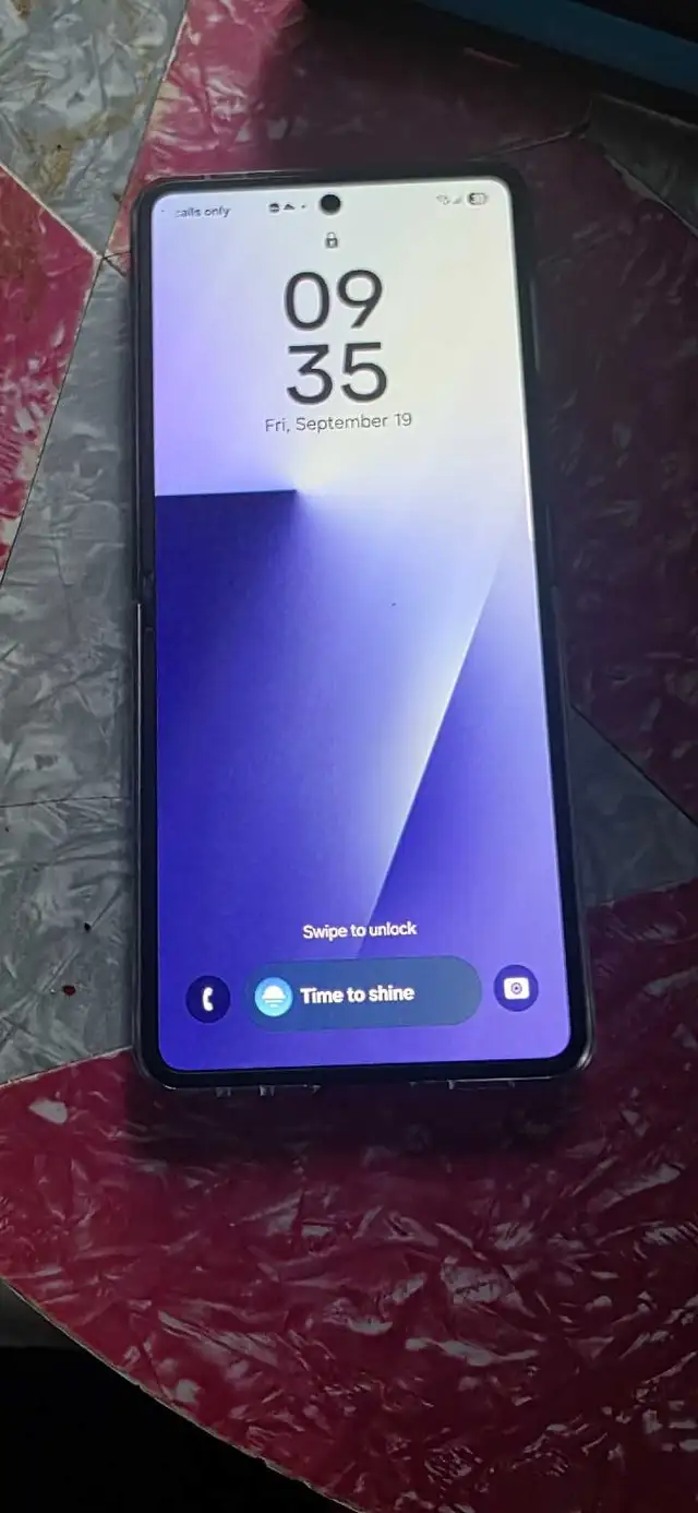 Galaxy Flip7 in Cell Phones in Thunder Bay - Image 3