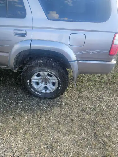 I have 2004 toyota 4 runner for sale it's runs and drives great asking 8000 OBO very nice no rust cl...