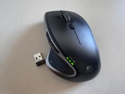 with Unifying USB Receiver