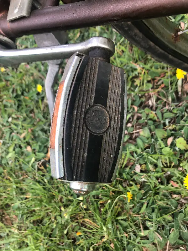 VINTAGE WOMENS BICYCLE in Cruiser, Commuter & Hybrid in Moncton - Image 9