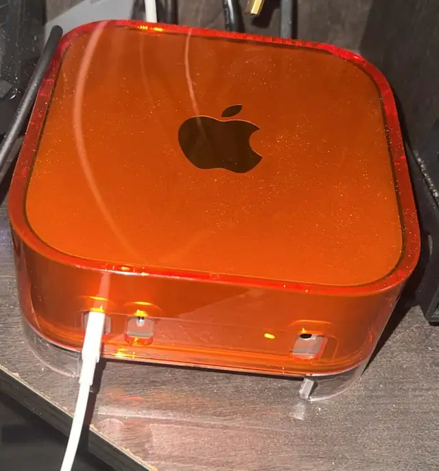 M6 Mac mini 32gb ram 2TB SSD