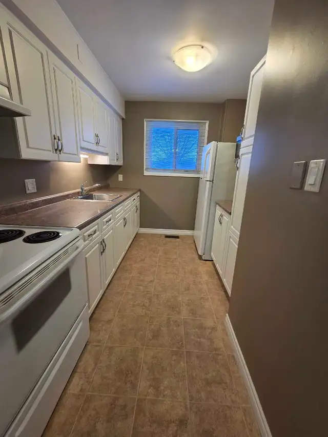 2 bedroom for rent in Stratford with A.C. in Long Term Rentals in Stratford - Image 6