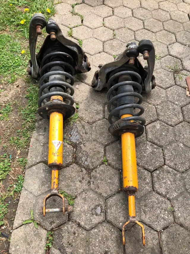 1996-2001 Audi A4 Front Shocks (B5 model) in Other in Markham / York Region - Image 2