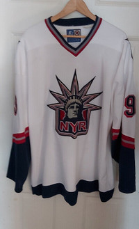 NEW - NEW YORK RANGERS LADY LIBERTY JERSEY BY CCM XL MADE IN