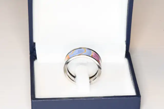 FREYWILLE Ceramic Ring retail $1150! in Jewellery & Watches in Downtown-West End - Image 4