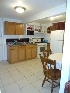 Apartment one bedroom lower unit Fort Erie63235805168257121
