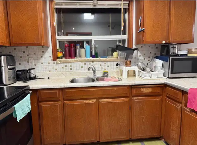 room for rent . private room and  sharing  room in Room Rentals & Roommates in Mississauga / Peel Region - Image 8