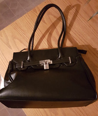 BLACK FAUX LEATHER PURSE from RICKI'S - NEW!