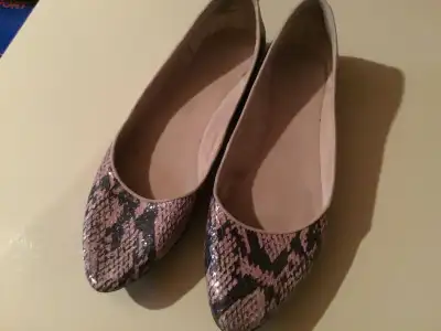 Women Shoes, View more