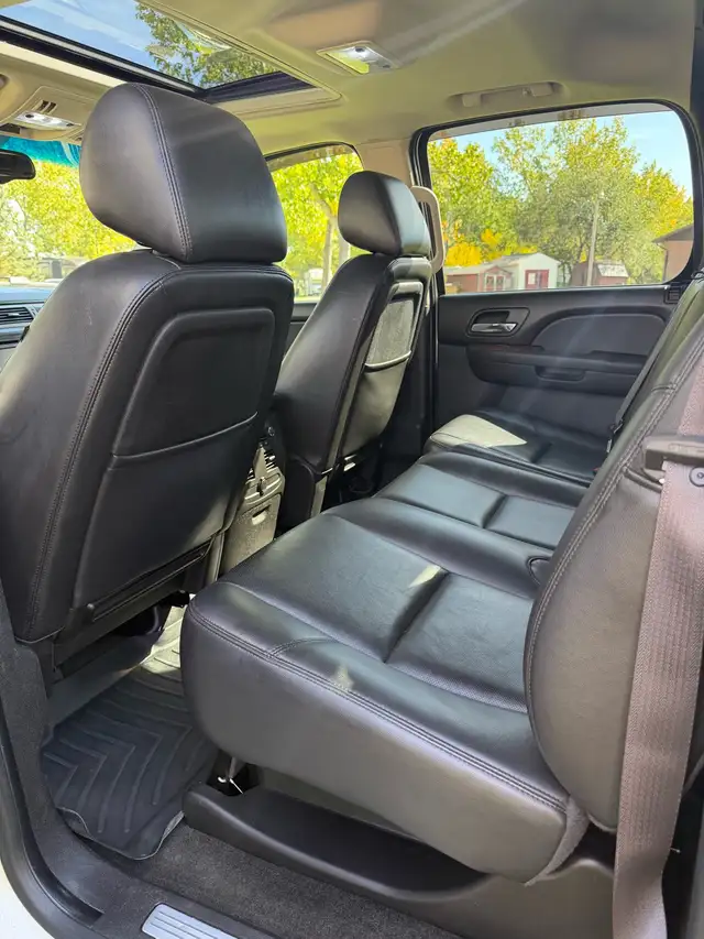 2013 Chev Avalanche Black Diamond 571517069857269767