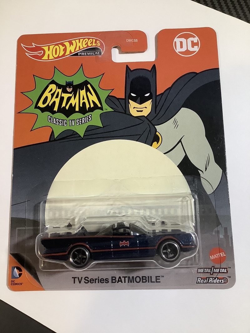 Hot wheels Premium TV Series Batmobile Batman diecast car DC Arts